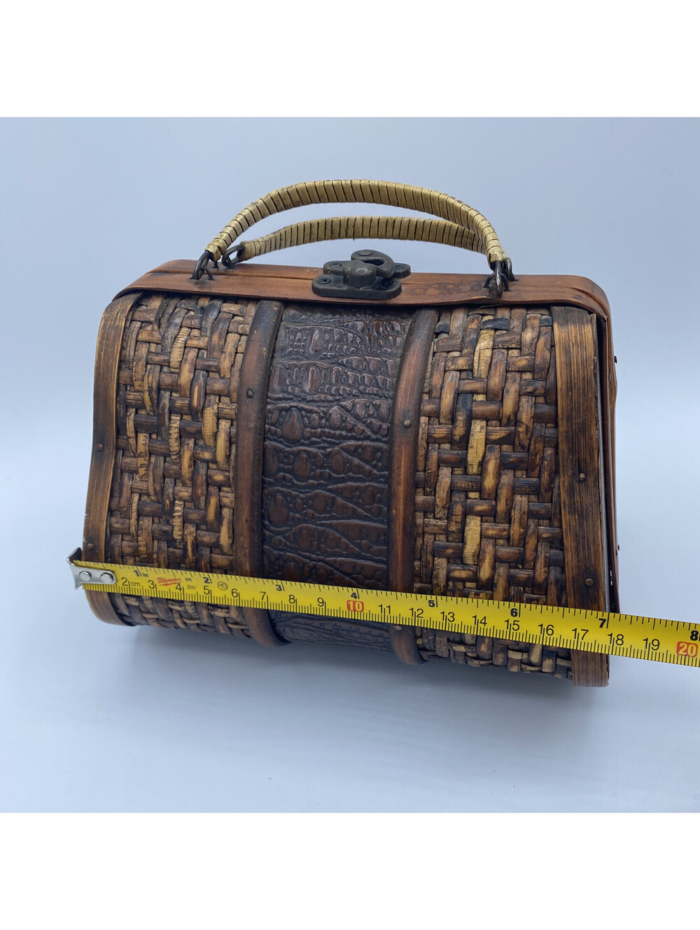 Wood and Woven Bamboo Purse with Faux Reptile Insert and and Brass Latch - Picture 9 of 13